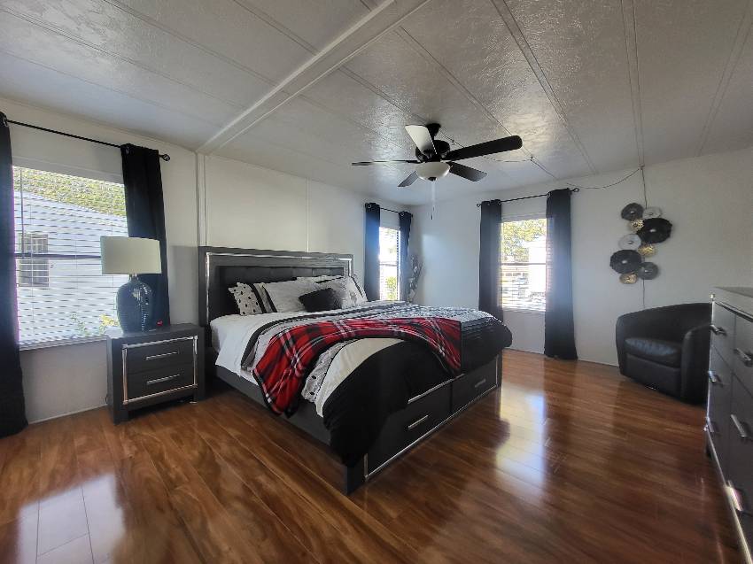 5408 Halifax Dr a Sarasota, FL Mobile or Manufactured Home for Sale